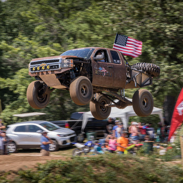 Chevy Silverado 1500, Long Travel, Jumping